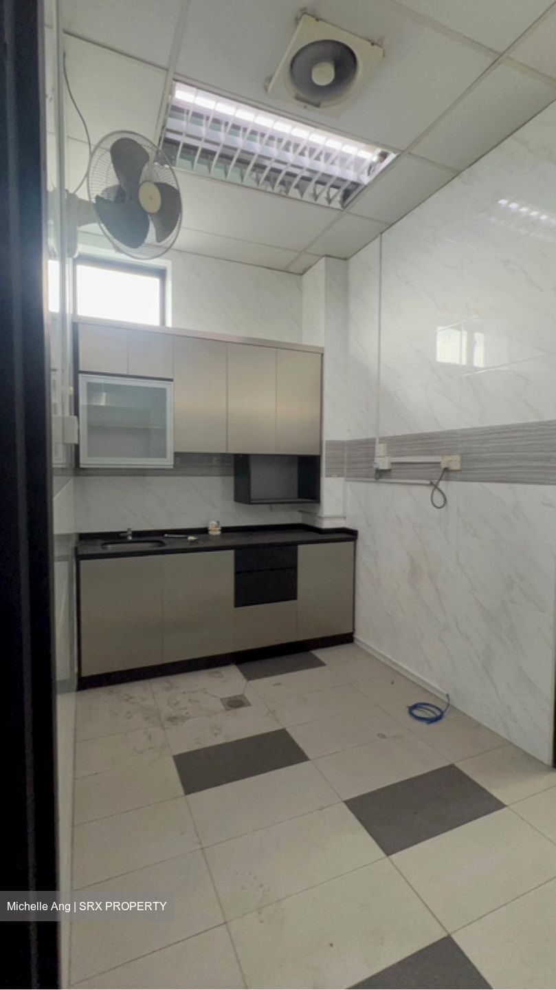Tuas Avenue 7 (D22), Factory #572563451